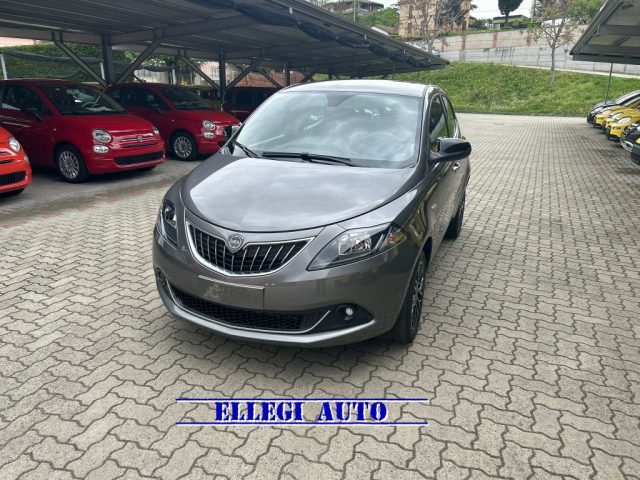 LANCIA Ypsilon usata, con Fendinebbia