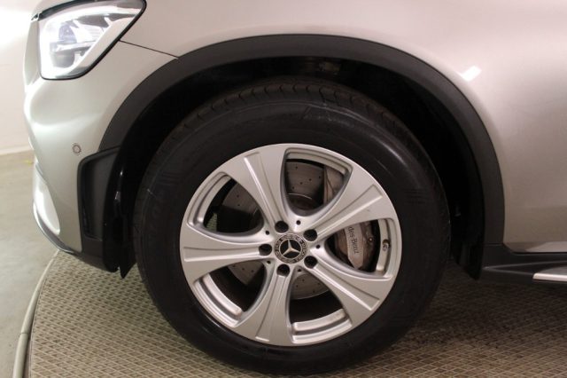 MERCEDES-BENZ GLC 220 usata, con Airbag testa
