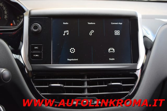 PEUGEOT 208 usata, con USB