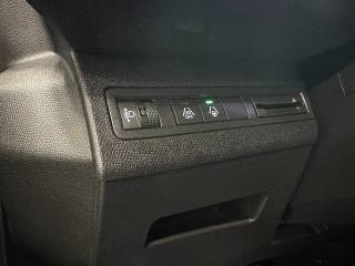 PEUGEOT 5008 usata, con Sistema di parcheggio automatico