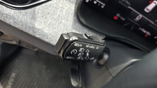 SKODA Kamiq usata, con USB
