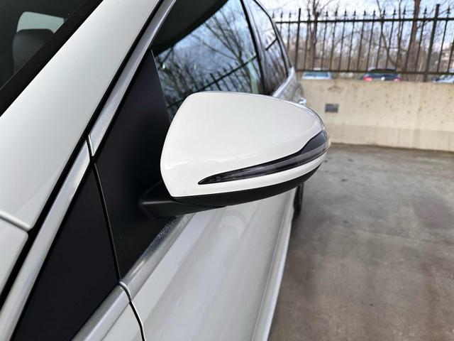MERCEDES-BENZ B 180 usata, con Apple CarPlay