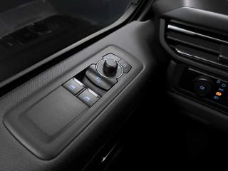 FORD Tourneo Custom usata, con Controllo automatico clima