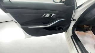 BMW 320 usata, con Park Distance Control