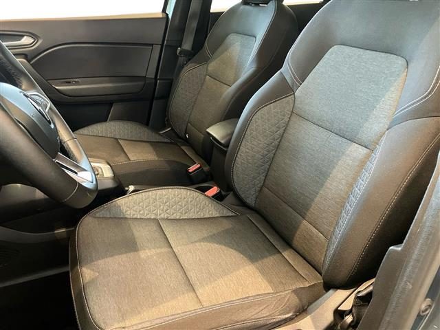 RENAULT Captur usata 8
