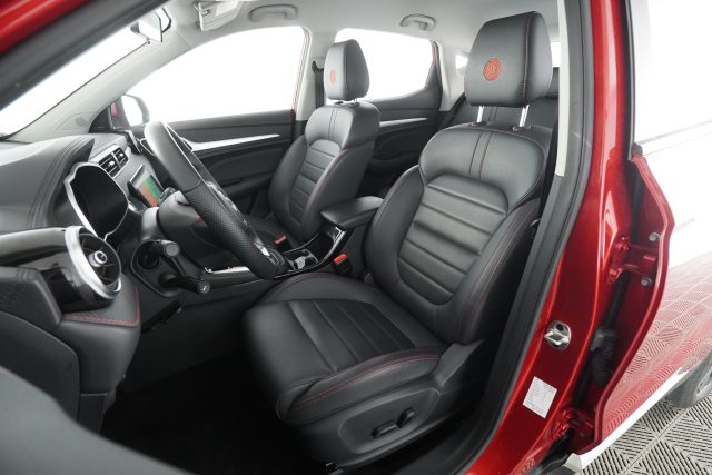 MG ZS usata 8