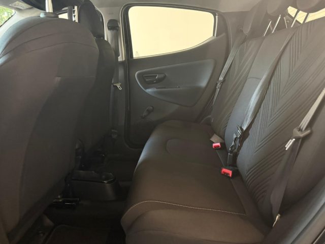 LANCIA Ypsilon usata, con Autoradio digitale