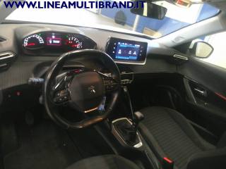 PEUGEOT 2008 usata, con Volante in pelle