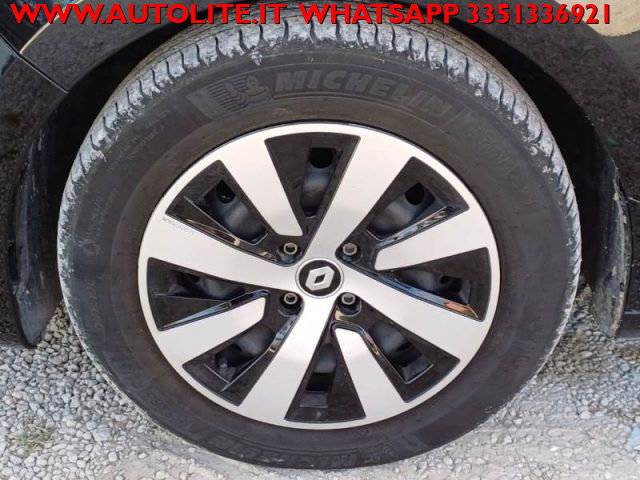 RENAULT Clio usata, con Sedile posteriore sdoppiato