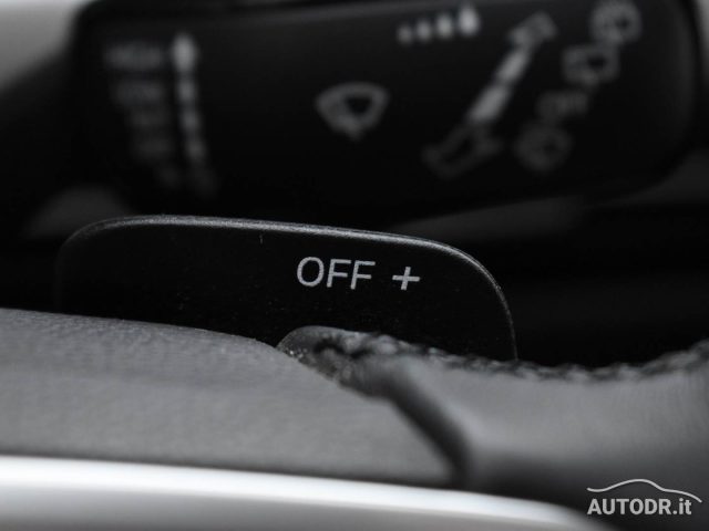 VOLKSWAGEN Golf usata, con Bracciolo