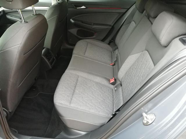 VOLKSWAGEN Golf usata, con Autoradio