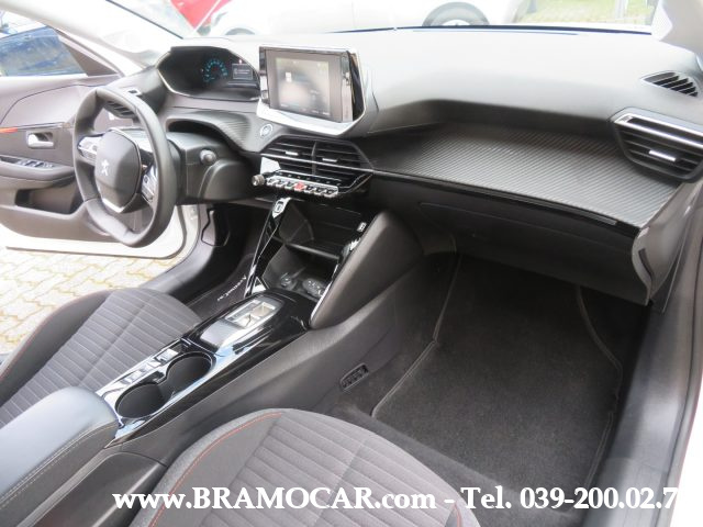 PEUGEOT 208 usata, con Volante multifunzione