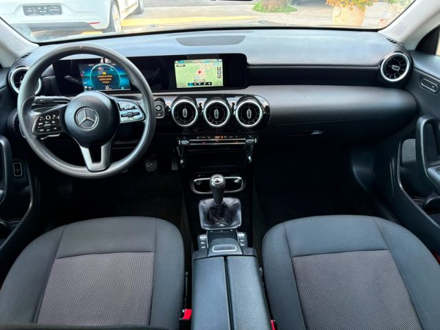 MERCEDES-BENZ CLA 200 usata, con Boardcomputer