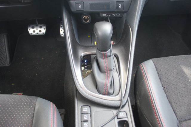 TOYOTA Yaris usata, con Sensore di luce