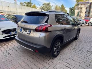 PEUGEOT 2008 usata, con Airbag laterali