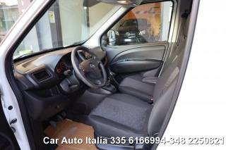 OPEL Combo usata, con Park Distance Control