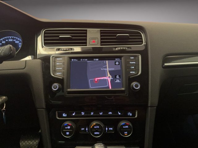 VOLKSWAGEN Golf usata, con ESP