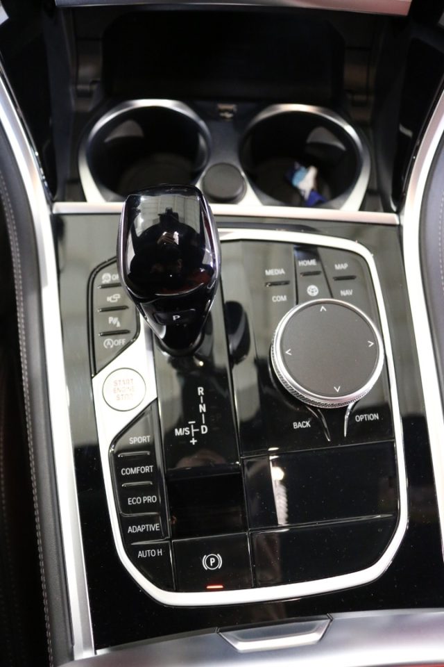 BMW 840 usata, con Bluetooth