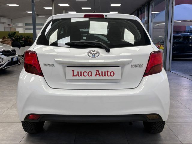 TOYOTA Yaris usata, con Boardcomputer