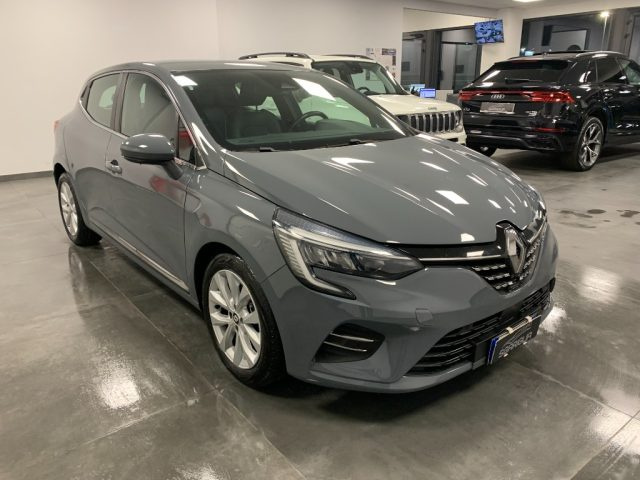 RENAULT Clio usata, con Luci diurne
