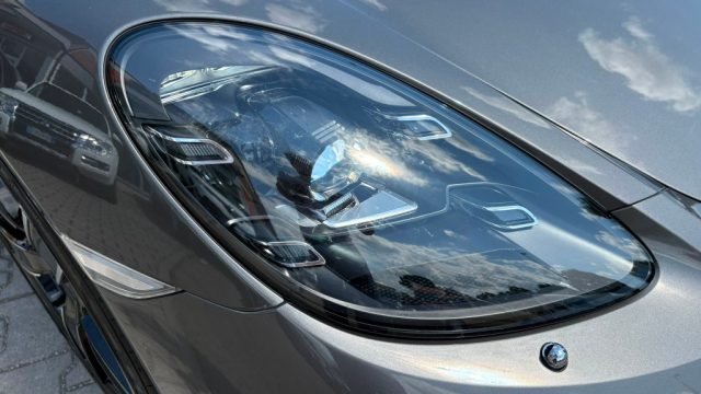 PORSCHE 718 Spyder usata, con Airbag testa