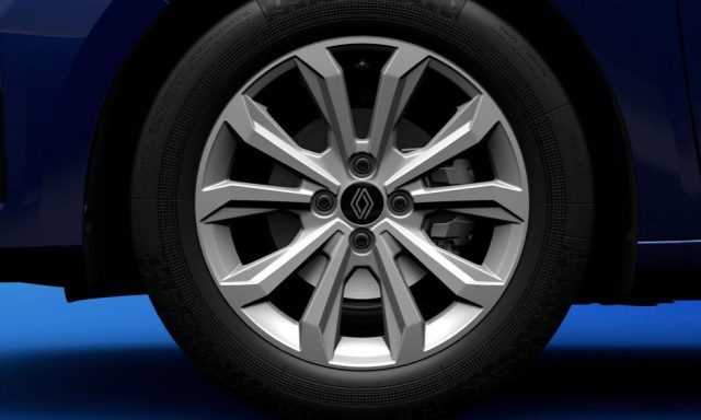 RENAULT Clio usata, con Autoradio