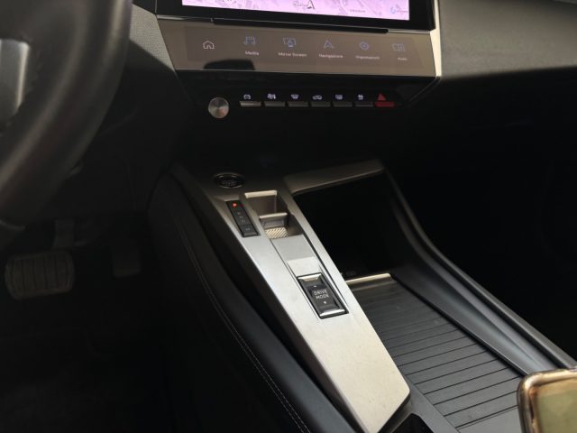 PEUGEOT 308 usata, con Specchietti laterali elettrici