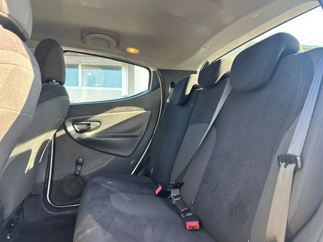 LANCIA Ypsilon usata, con Chiusura centralizzata