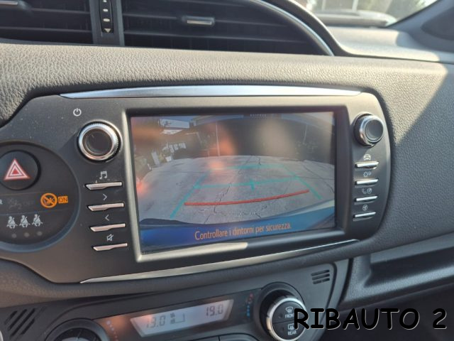 TOYOTA Yaris usata, con ESP
