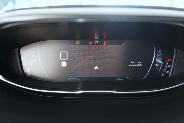 PEUGEOT 3008 usata, con Autoradio digitale