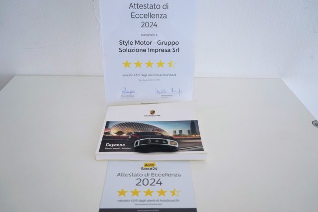 PORSCHE Cayenne usata, con USB