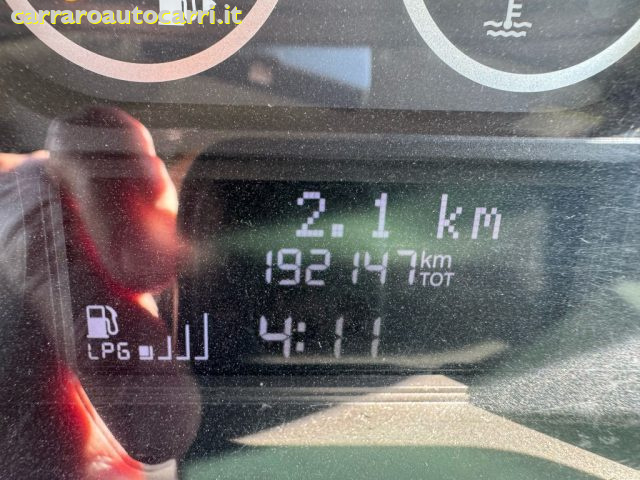 LANCIA Ypsilon usata, con USB