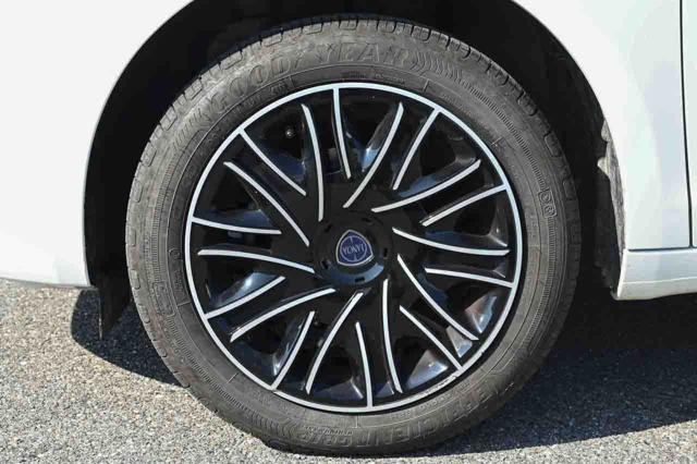 LANCIA Ypsilon usata, con Controllo trazione