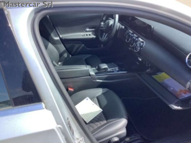 MERCEDES-BENZ A 180 usata, con Volante in pelle