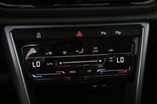 VOLKSWAGEN T-Roc usata 12