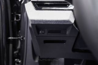PEUGEOT 3008 usata, con Fari LED