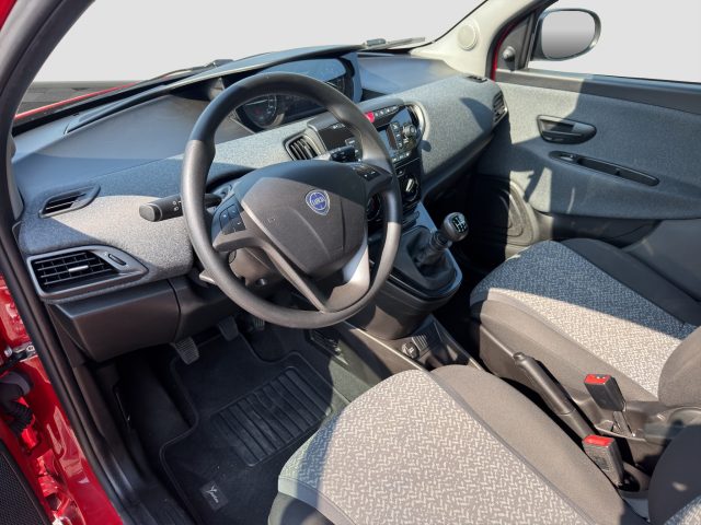 LANCIA Ypsilon usata 8