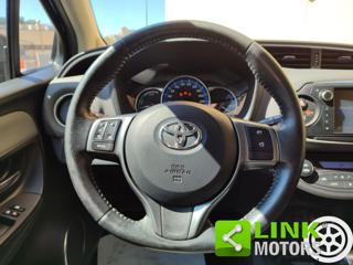 TOYOTA Yaris usata 23