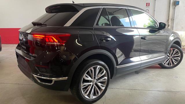 VOLKSWAGEN T-Roc usata, con Autoradio