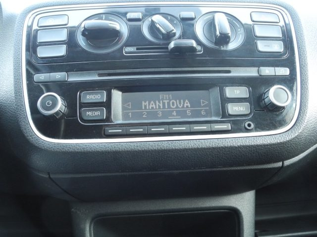 VOLKSWAGEN up! usata, con Kit antipanne