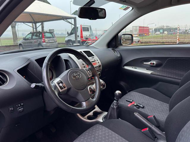 TOYOTA Urban Cruiser usata, con Cerchi in lega