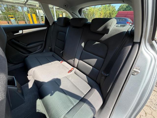 AUDI A4 usata, con Autoradio digitale
