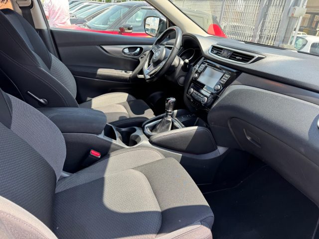 NISSAN Qashqai usata, con Fendinebbia