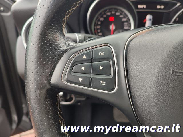 MERCEDES-BENZ GLA 220 usata 31