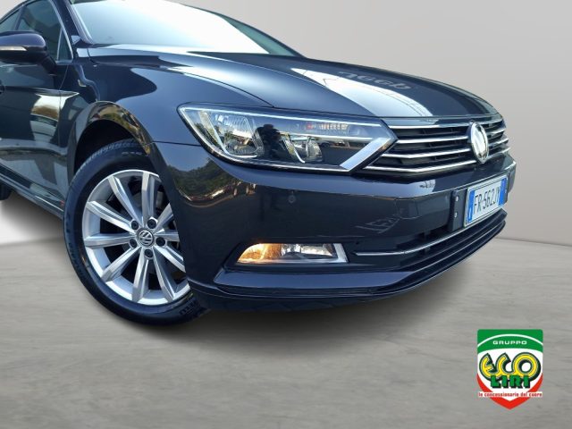 VOLKSWAGEN Passat usata, con Sensori di parcheggio posteriori