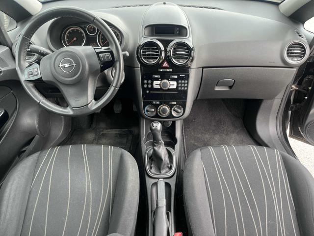OPEL Corsa usata, con Boardcomputer