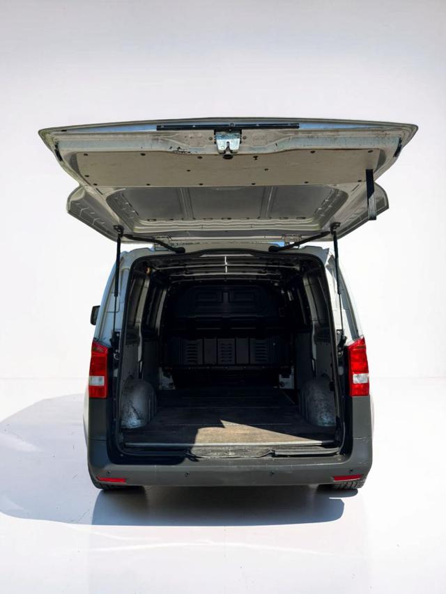 MERCEDES-BENZ Vito usata, con Autoradio