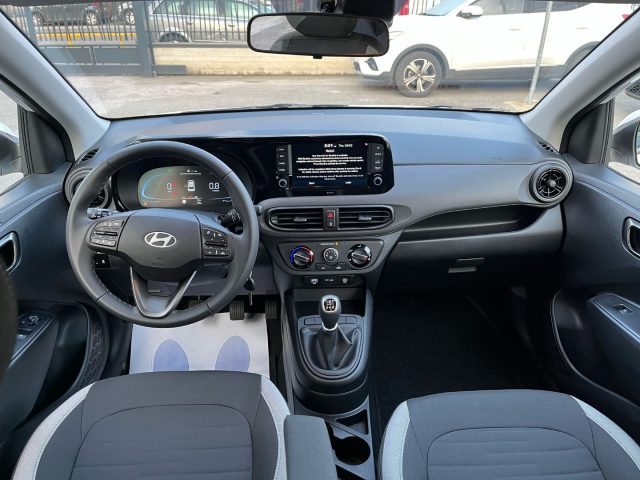 HYUNDAI i10 usata, con Sensori di parcheggio posteriori