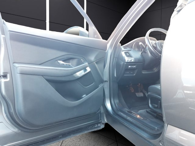 JAGUAR E-Pace usata, con Interni in pelle