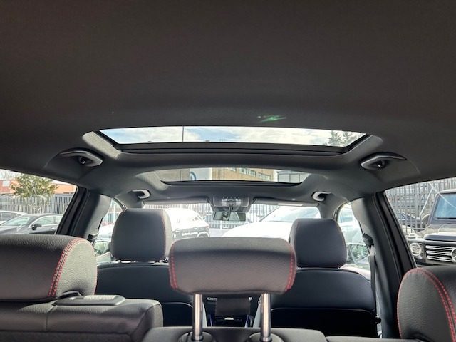 MERCEDES-BENZ GLB 200 usata, con USB